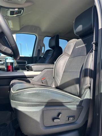 2024 RAM 3500 Laramie Crew Cab 4x4 8' Box