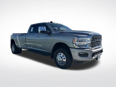 2024 RAM 3500 Laramie Crew Cab 4x4 8' Box
