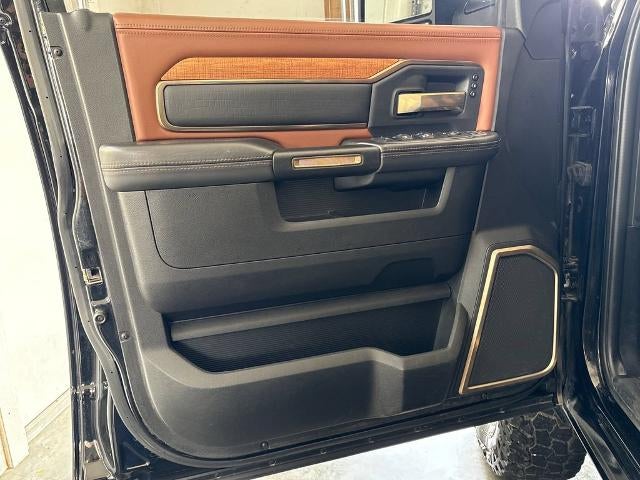 2024 RAM 3500 Limited Longhorn Crew Cab 4x4 8' Box