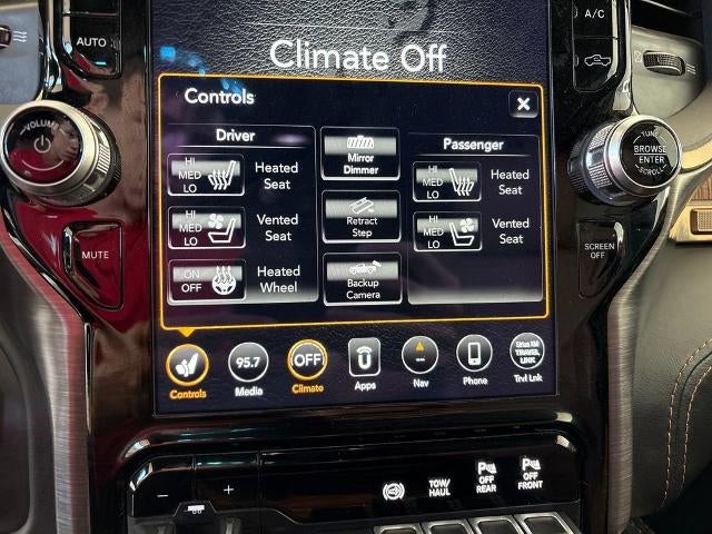 2020 RAM 3500 Laramie Longhorn Crew Cab 4x4 8' Box