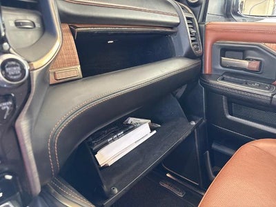 2020 RAM 3500 Laramie Longhorn Crew Cab 4x4 8' Box