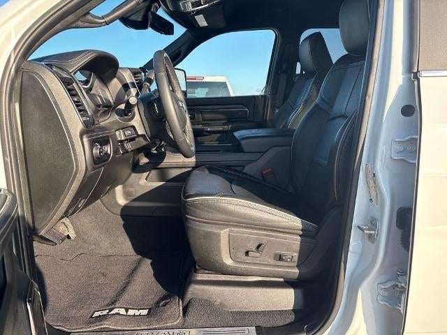 2024 RAM 3500 Limited Crew Cab 4x4 8' Box