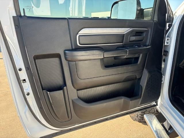 2022 RAM 2500 Tradesman Regular Cab 4x4 8' Box