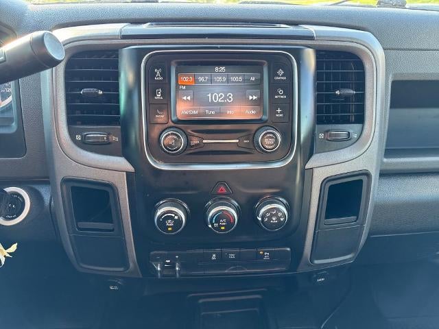 2017 RAM 2500 Tradesman Crew Cab 4x4 6'4" Box