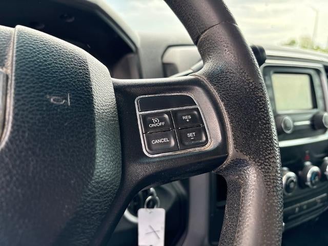 2017 RAM 2500 Tradesman Crew Cab 4x4 6'4" Box