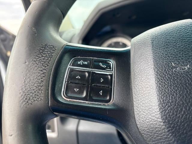 2017 RAM 2500 Tradesman Crew Cab 4x4 6'4" Box