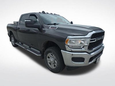 2024 RAM 2500 Tradesman Crew Cab 4x4 6'4" Box