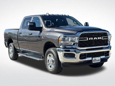 2024 RAM 2500 Tradesman Crew Cab 4x4 6'4" Box