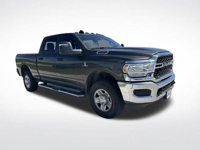 2024 RAM 2500 Tradesman Crew Cab 4x4 6'4" Box