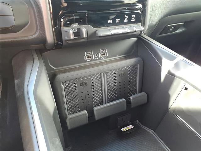 2025 RAM 2500 Big Horn Crew Cab 4x4 6'4" Box