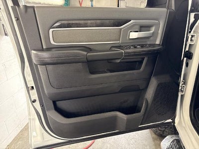 2022 RAM 2500 Big Horn Crew Cab 4x4 6'4" Box
