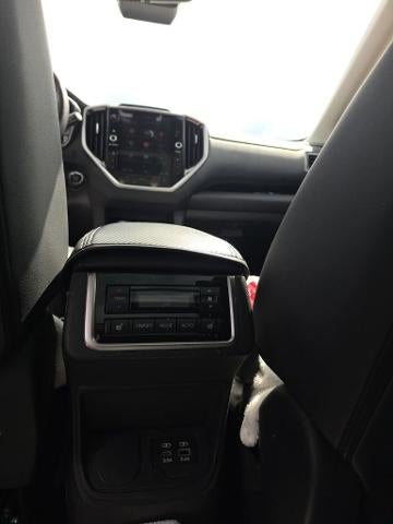 2025 Subaru Ascent Limited 8-Passenger