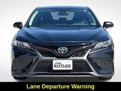 2021 Toyota Camry SE AWD