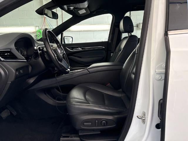 2022 Buick Enclave Essence