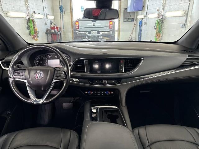 2022 Buick Enclave Essence