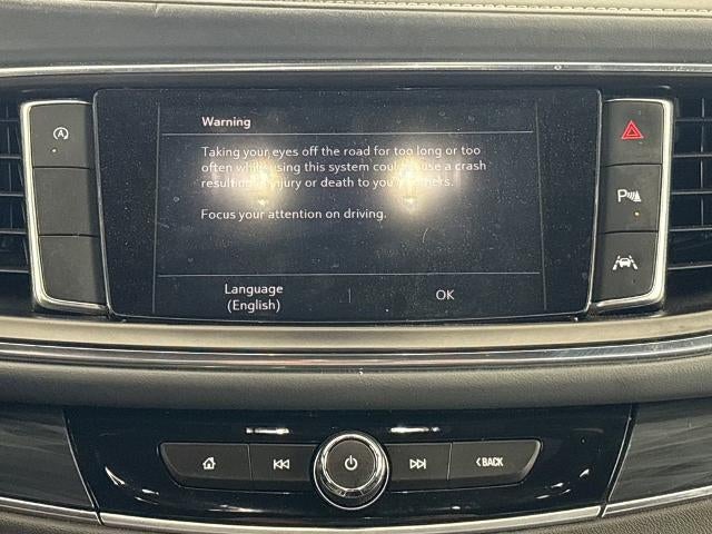 2022 Buick Enclave Essence