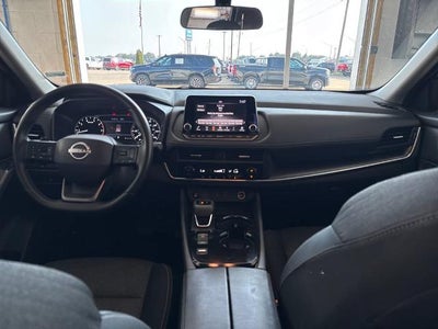 2025 Nissan Rogue SV FWD