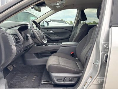 2025 Nissan Rogue SV FWD