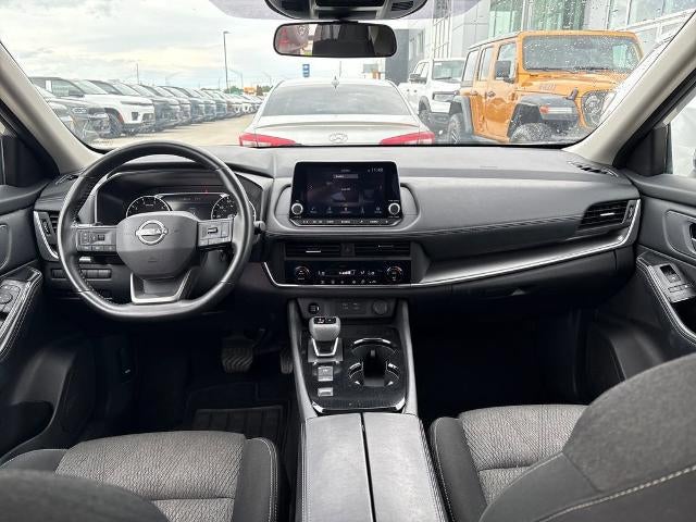 2025 Nissan Rogue SV FWD