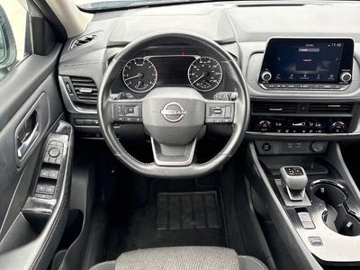 2025 Nissan Rogue SV FWD