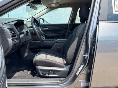 2025 Nissan Rogue SV FWD
