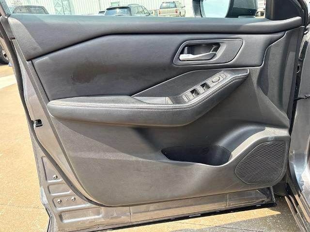 2025 Nissan Rogue SV FWD