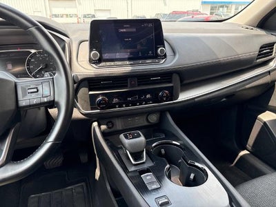 2025 Nissan Rogue SV FWD
