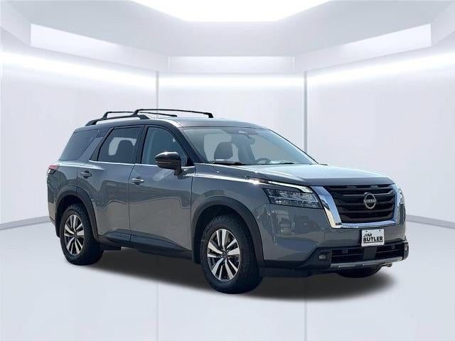 2022 Nissan Pathfinder SL 4WD