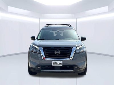 2022 Nissan Pathfinder SL 4WD