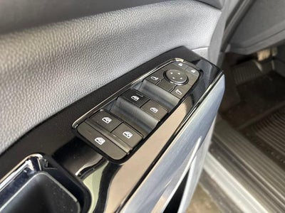 2022 Nissan Pathfinder SL 4WD