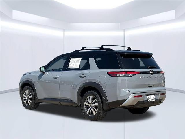 2022 Nissan Pathfinder SL 4WD