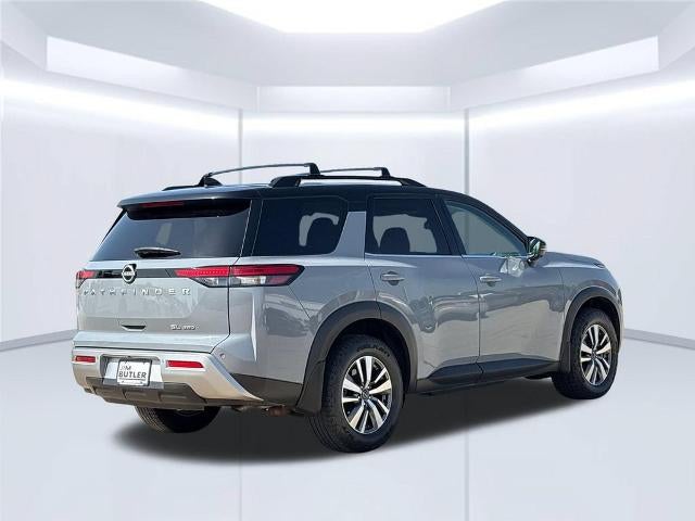 2022 Nissan Pathfinder SL 4WD