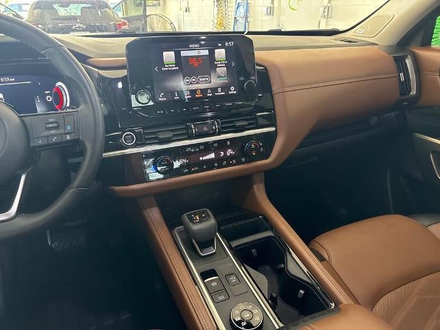 2024 Nissan Pathfinder Platinum 4WD
