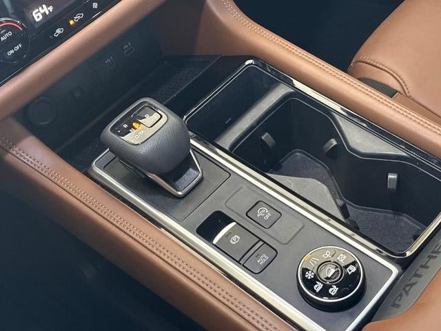 2024 Nissan Pathfinder Platinum 4WD