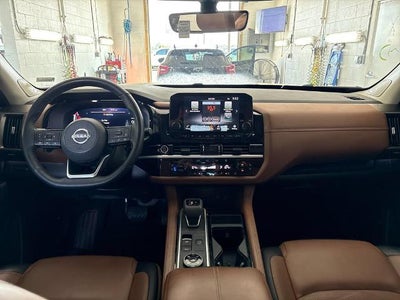 2024 Nissan Pathfinder Platinum 4WD