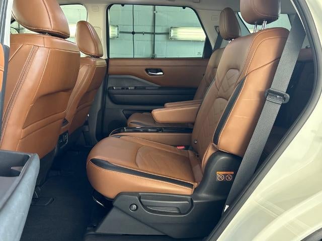 2024 Nissan Pathfinder Platinum 4WD