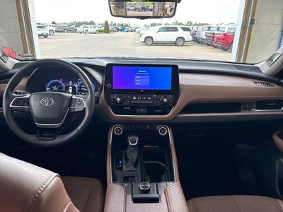 2024 Toyota Grand Highlander Platinum