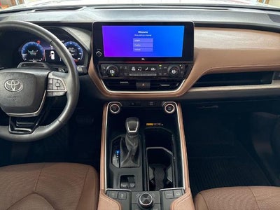 2024 Toyota Grand Highlander Platinum