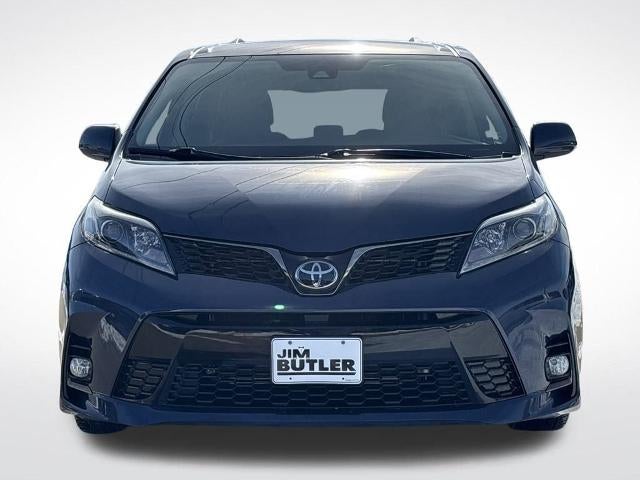 2019 Toyota Sienna SE 8 Passenger