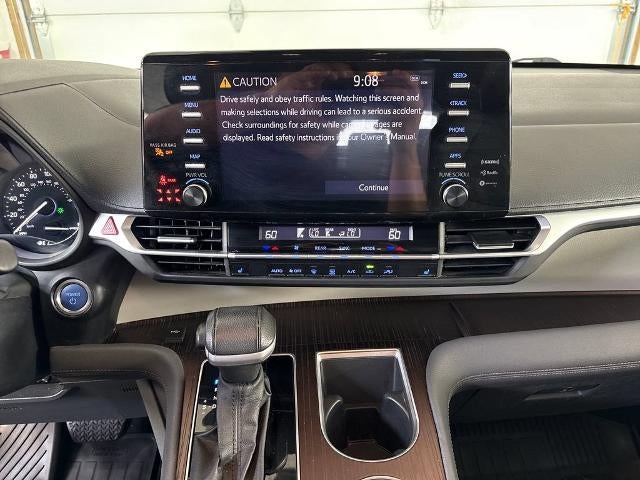2023 Toyota Sienna XLE
