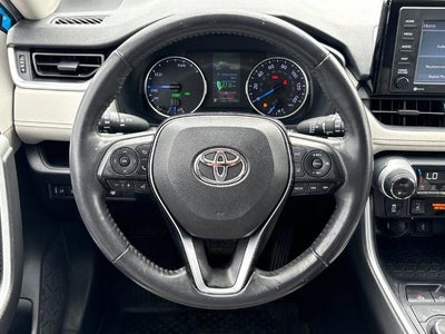 2020 Toyota RAV4 Hybrid XLE
