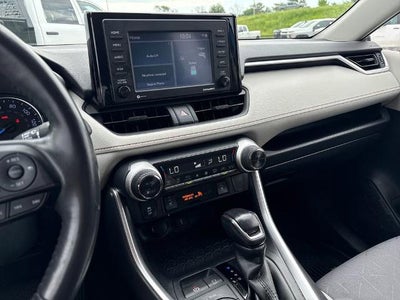 2020 Toyota RAV4 Hybrid XLE