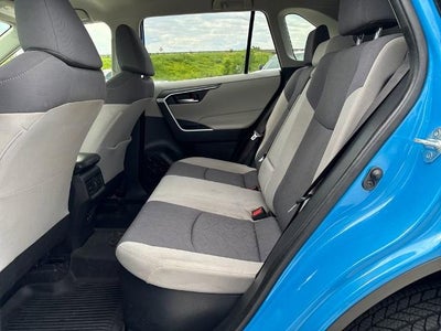 2020 Toyota RAV4 Hybrid XLE