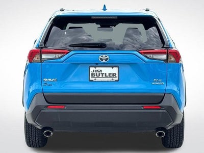2020 Toyota RAV4 Hybrid XLE