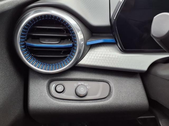 2026 Chevrolet Trax LT - Photo 17