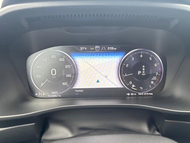 2022 Volvo XC40 T4 R-Design