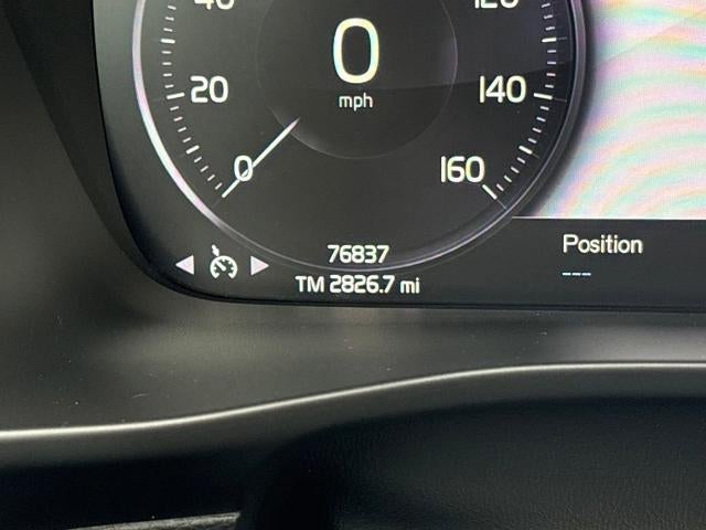 2022 Volvo XC40 T4 R-Design