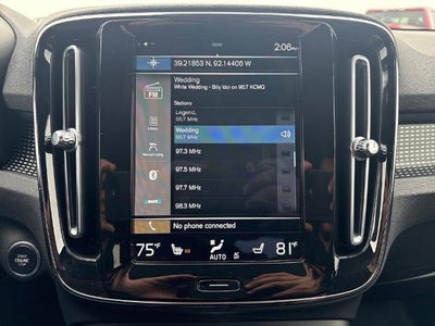 2022 Volvo XC40 T4 R-Design