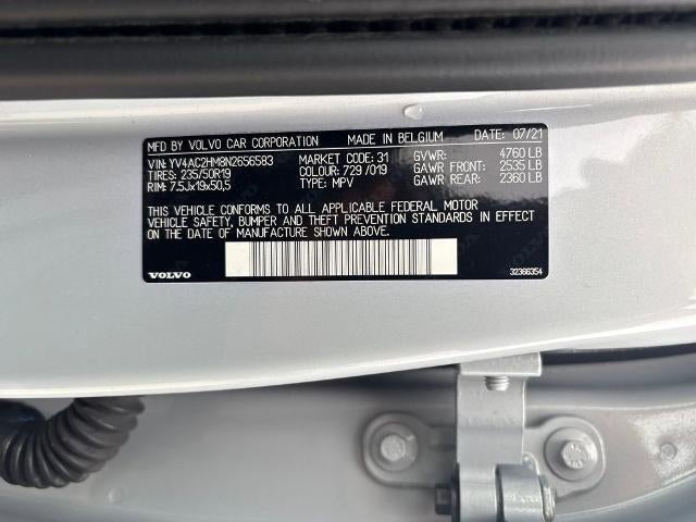 2022 Volvo XC40 T4 R-Design