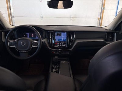 2024 Volvo XC60 Recharge Plug-In Hyb Core Dark Theme